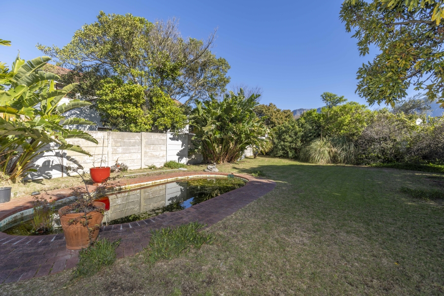 3 Bedroom Property for Sale in Claremont Western Cape
